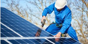 Installation Maintenance Panneaux Solaires Photovoltaïques à Entrecasteaux